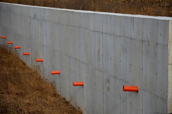 Cost of Retaining Wall Drainage in Asheville